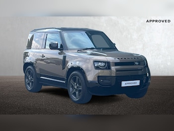 Used Land Rover Defender 2025 for sale - 79591667: Photo