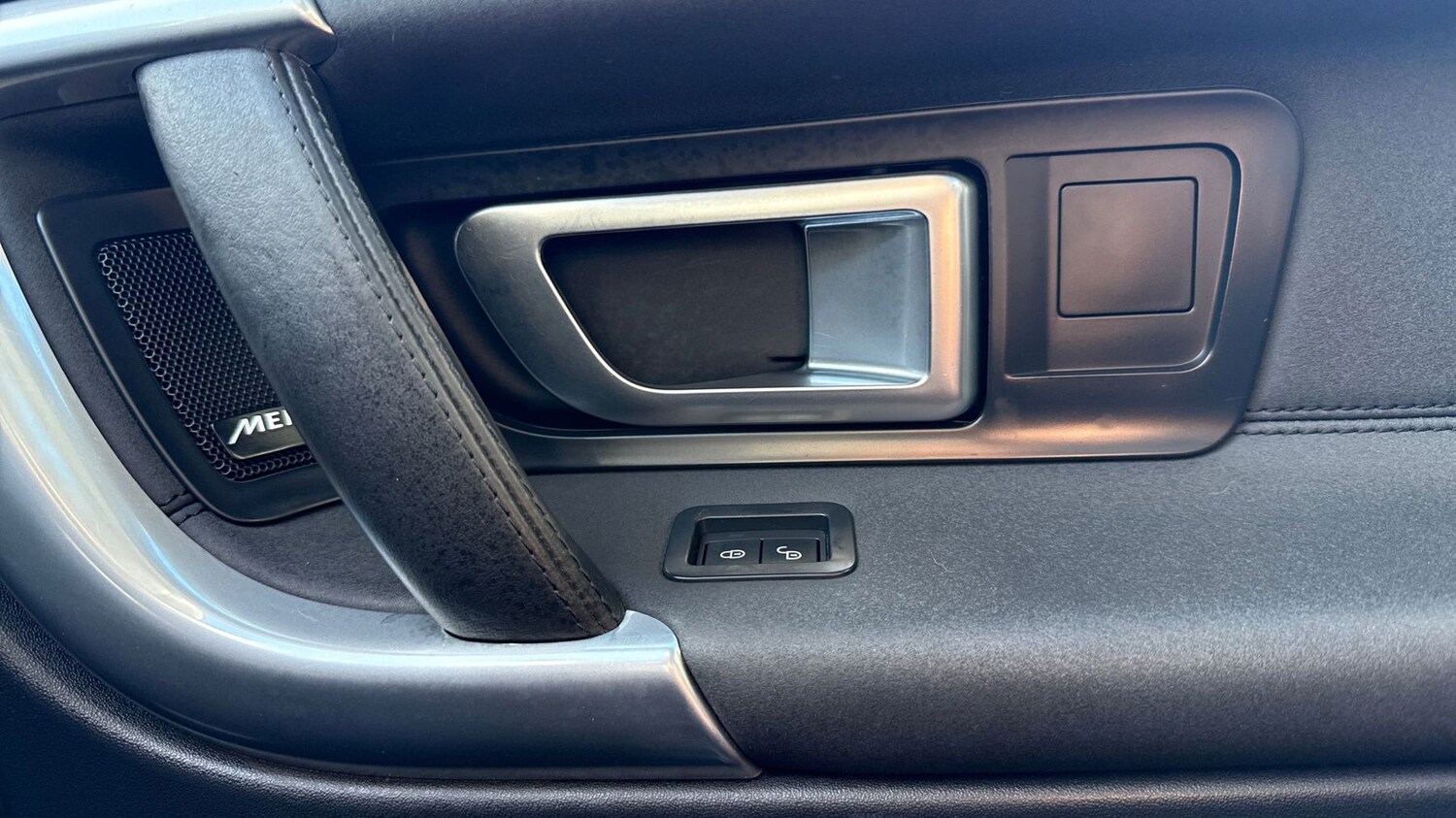 Used Land Rover Discovery Sport 2018 for sale - 77479995: Photo 25