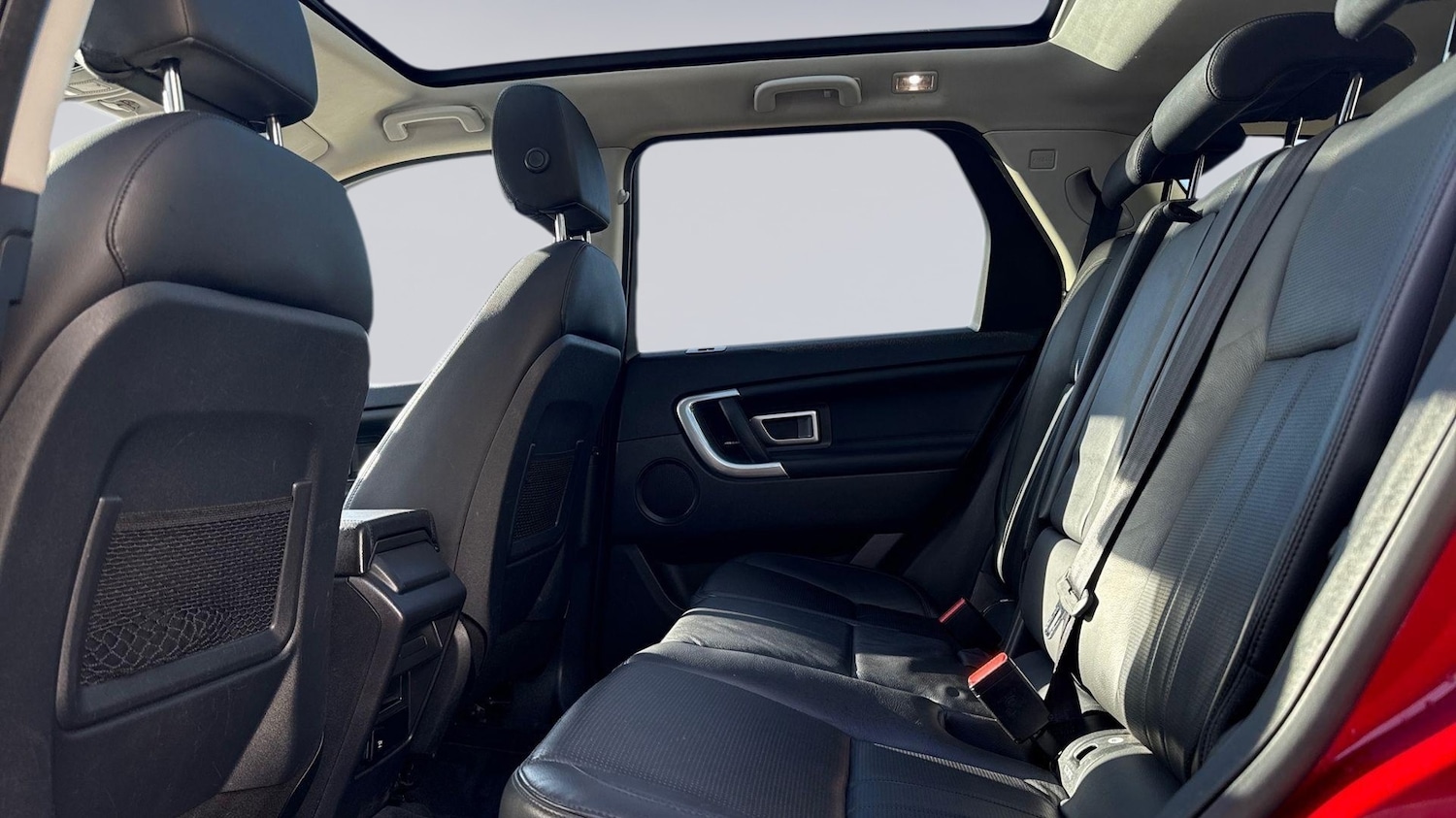 Used Land Rover Discovery Sport 2018 for sale - 77479995: Photo 4