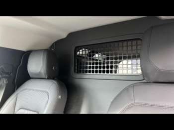 Used Land Rover Defender 110 2023 for sale - 75104148: Photo