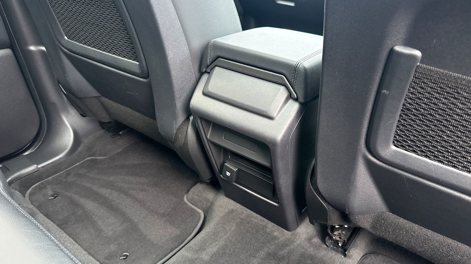 Used Land Rover Discovery Sport 2019 for sale - 77539409: Photo 18