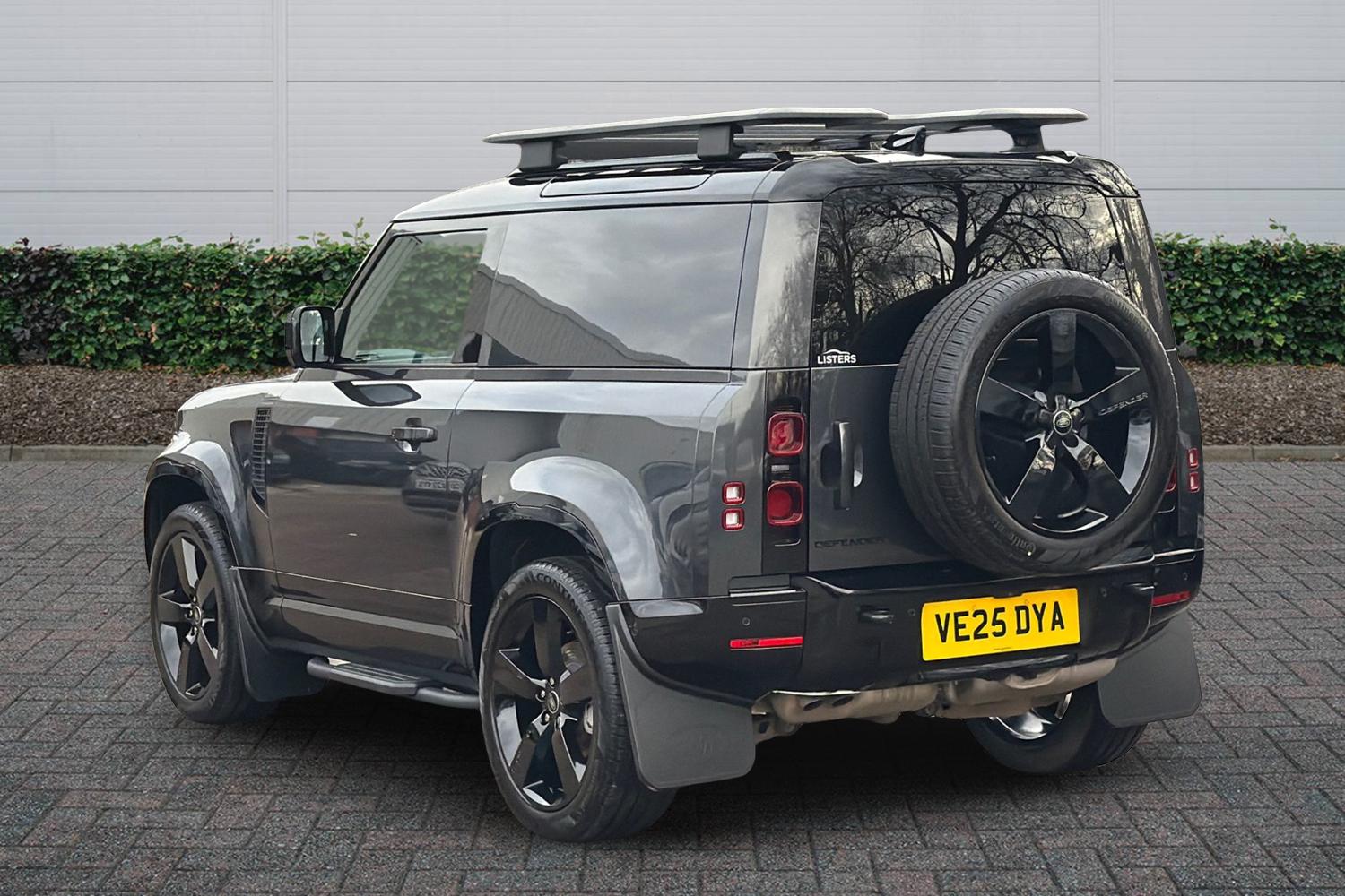 Used Land Rover Defender 90 2025 for sale - 77205037: Photo 2