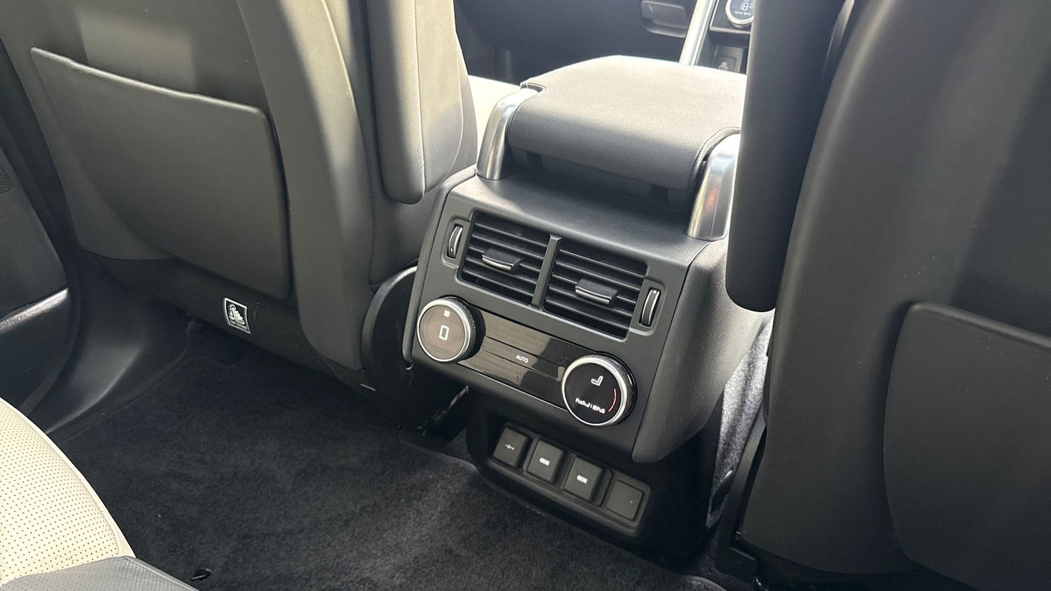 Used Land Rover Discovery 2023 for sale - 77587966: Photo 18