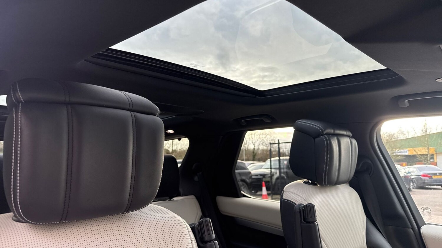 Used Land Rover Discovery 2023 for sale - 77587966: Photo 21