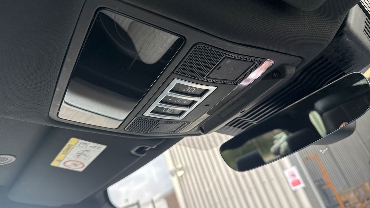 Used Land Rover Discovery 2023 for sale - 77587966: Photo 23