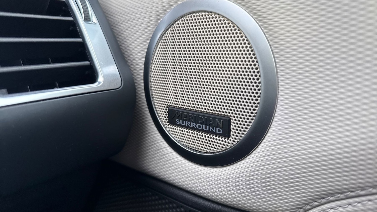 Used Land Rover Discovery 2023 for sale - 77587966: Photo 24