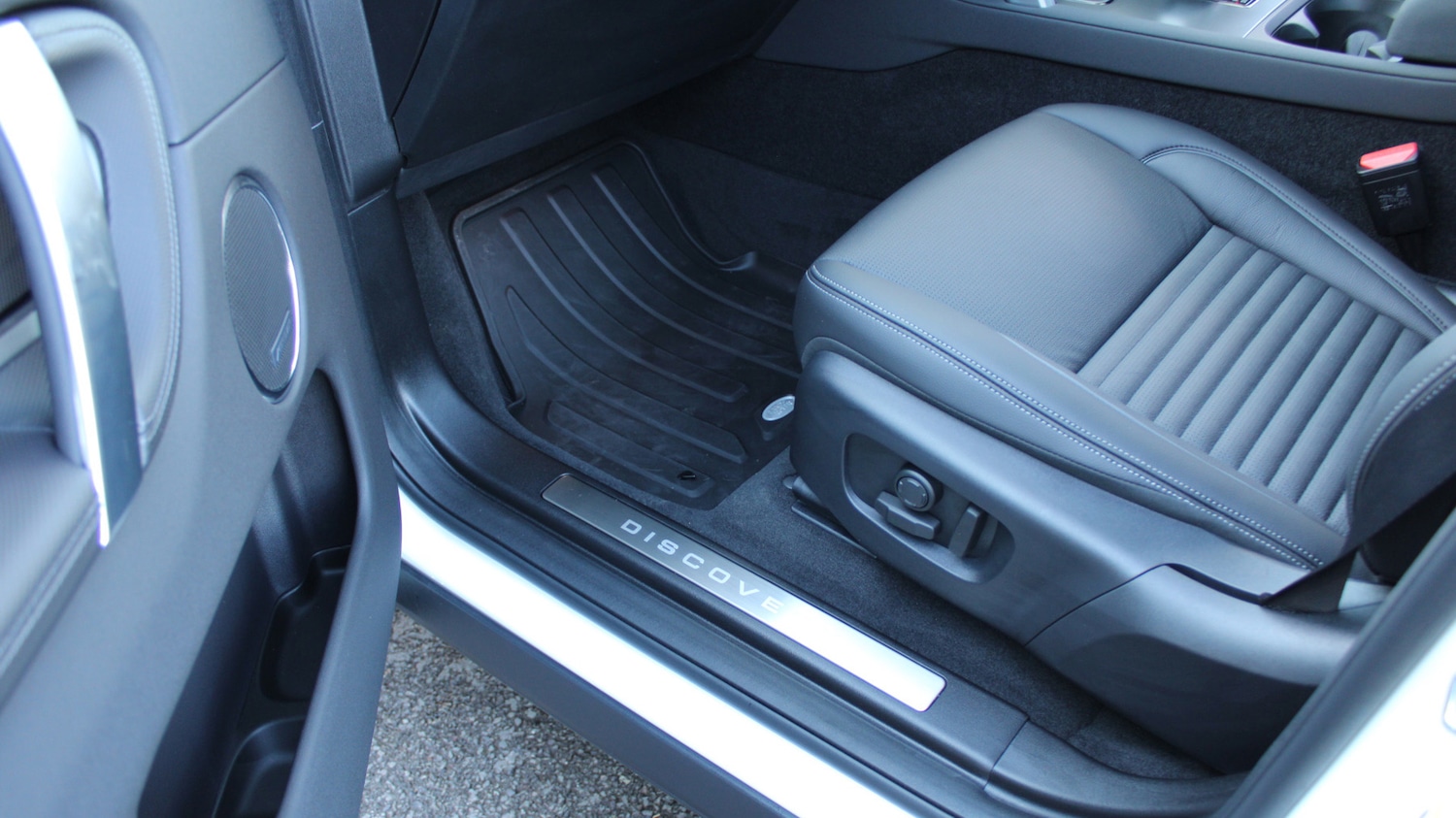 Used Land Rover Discovery Sport 2025 for sale - 76372405: Photo 29