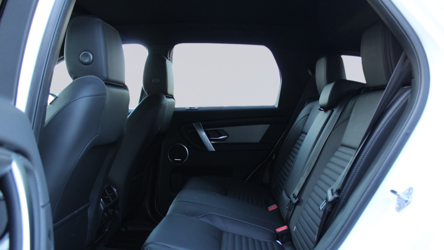 Used Land Rover Discovery Sport 2025 for sale - 76372405: Photo 4