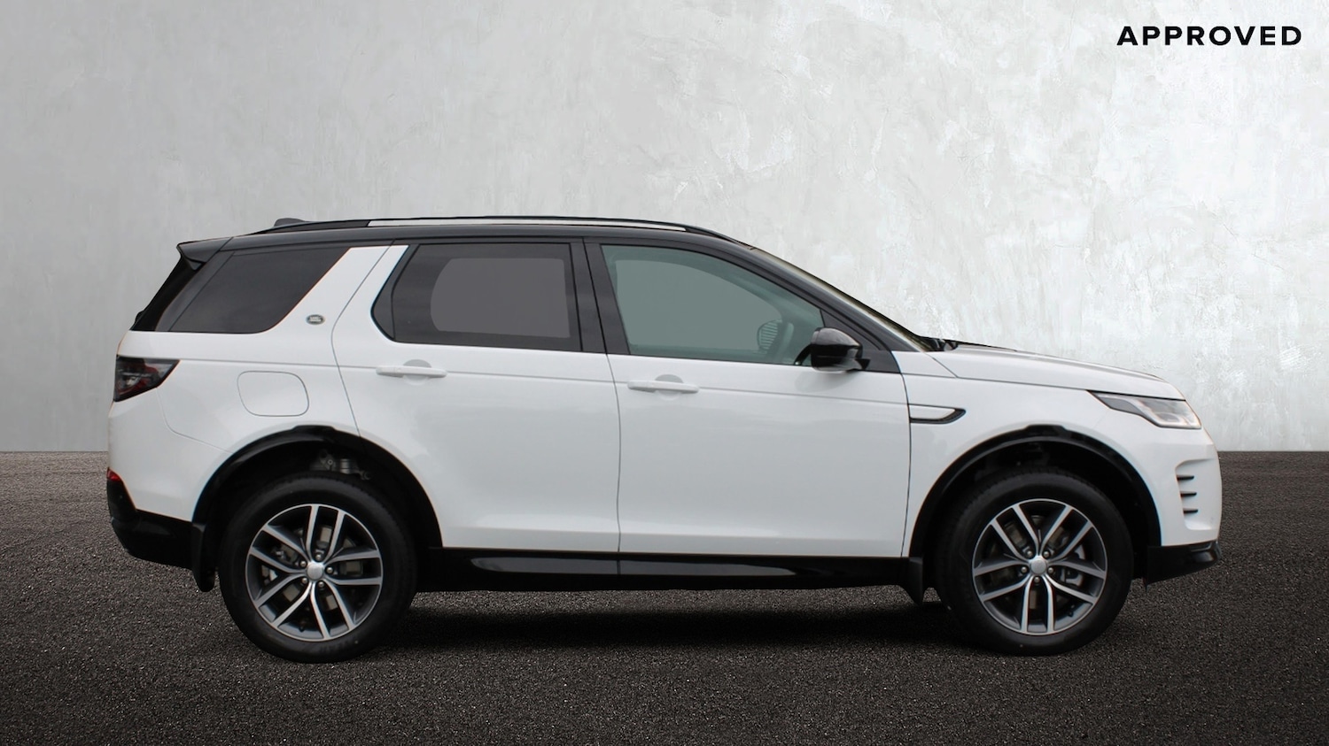 Used Land Rover Discovery Sport 2025 for sale - 76372405: Photo 5