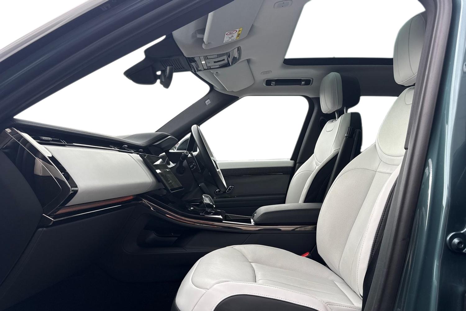 Used Land Rover Range Rover Sport 2023 for sale - 78136869: Photo 3