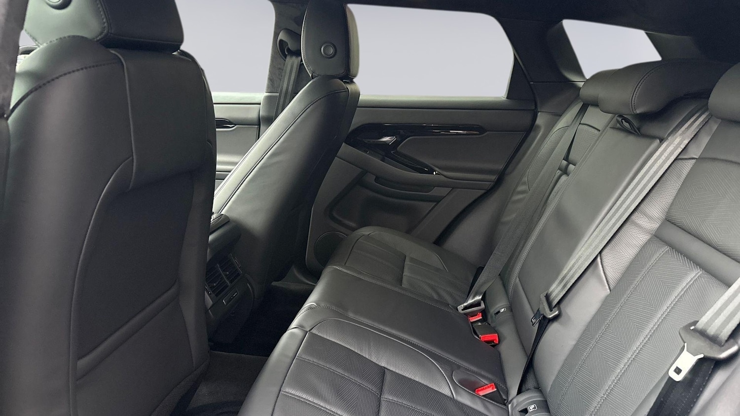 Used Land Rover Range Rover Evoque 2025 for sale - 76837676: Photo 4