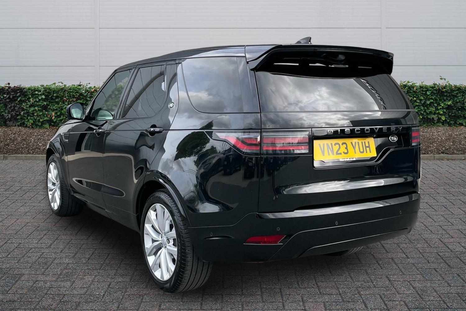 Used Land Rover Discovery 2023 for sale - 78136874: Photo 2