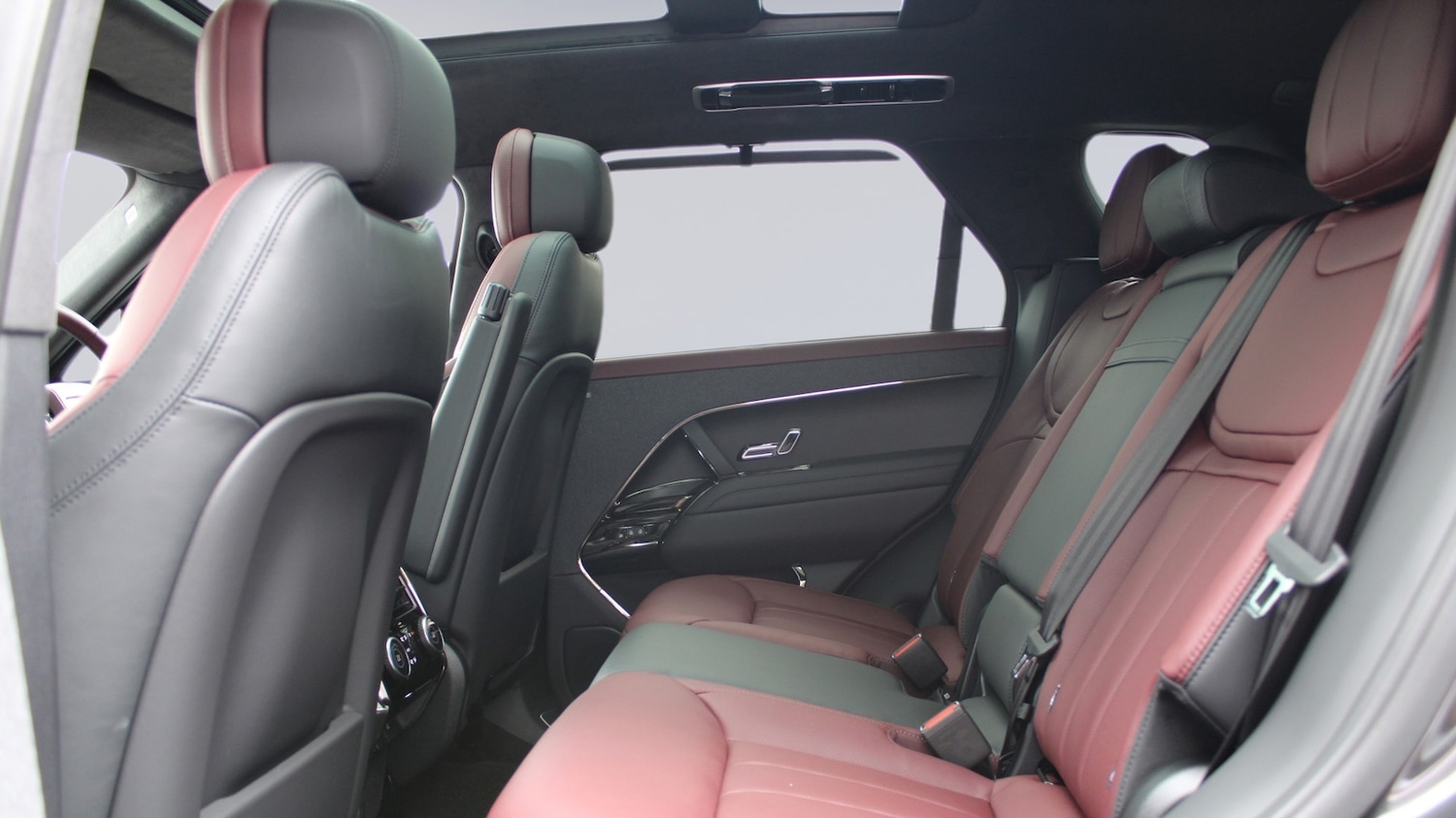 Used Land Rover Range Rover Sport 2025 for sale - 76139732: Photo 4