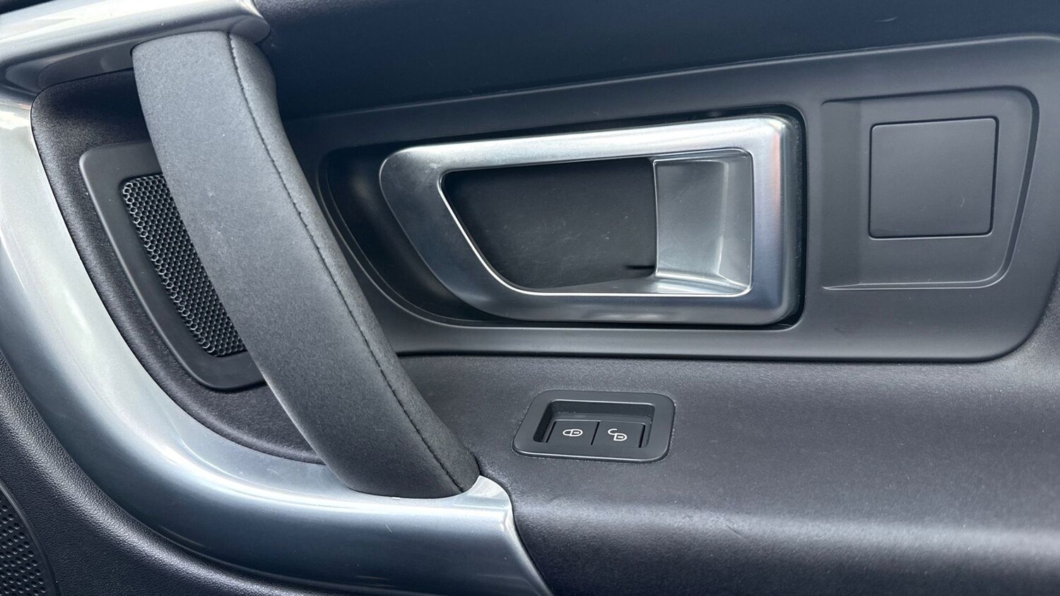 Used Land Rover Discovery Sport 2019 for sale - 77480012: Photo 25