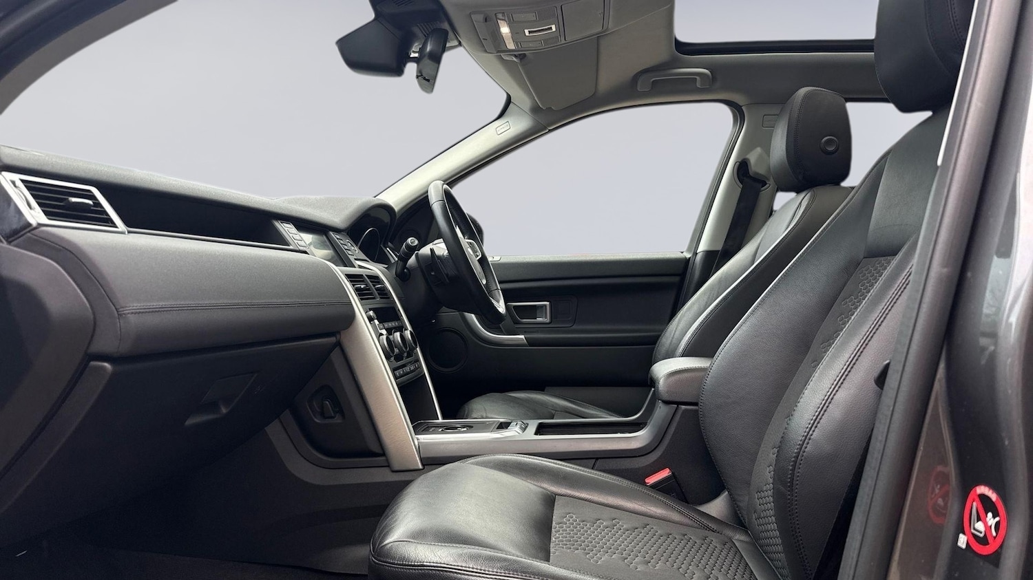 Used Land Rover Discovery Sport 2019 for sale - 77480012: Photo 3