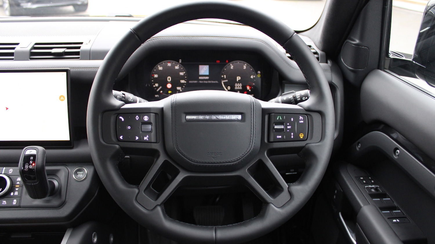 Used Land Rover Defender 2025 for sale - 76372376: Photo 15
