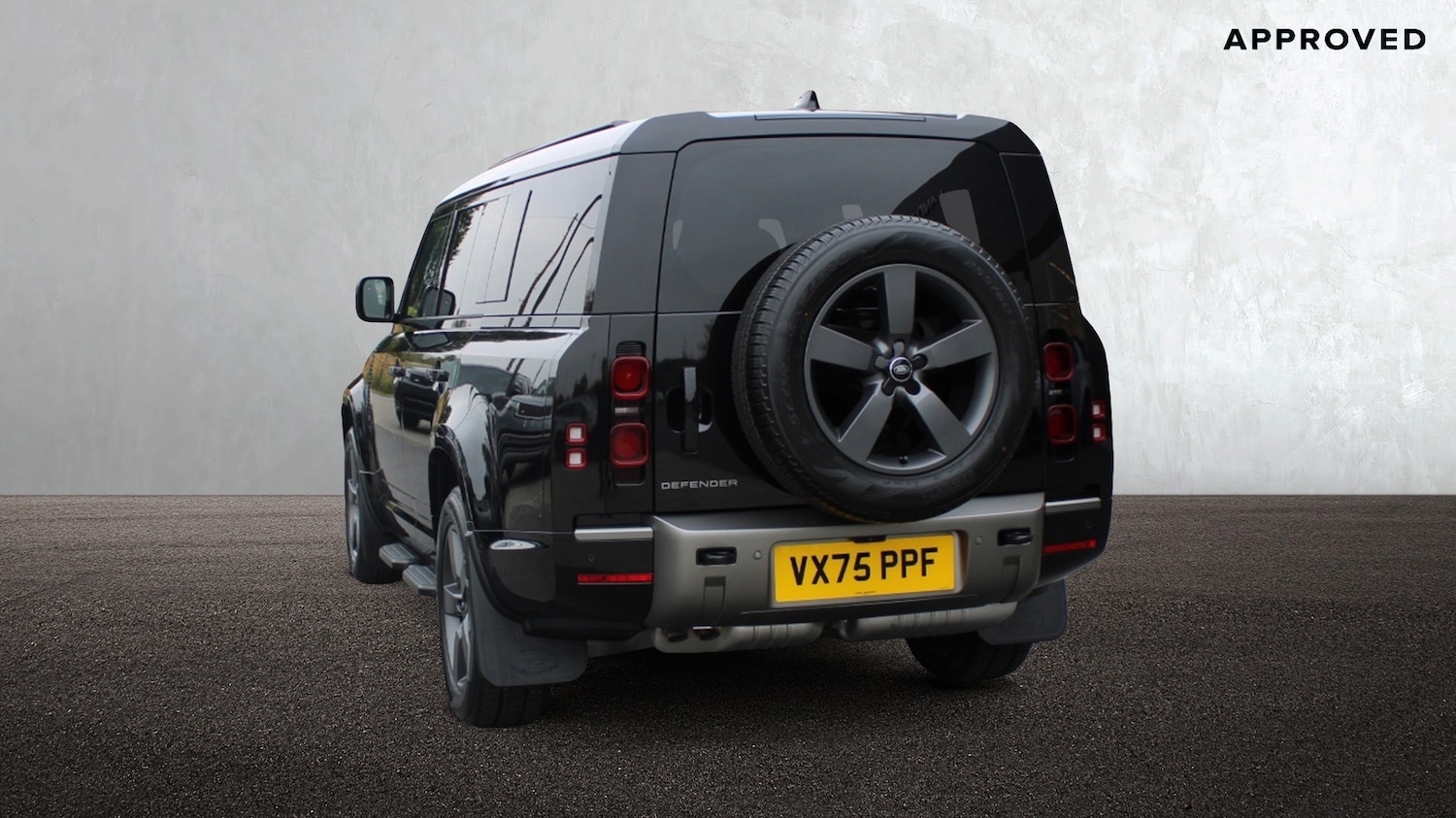 Used Land Rover Defender 2025 for sale - 76372376: Photo 2