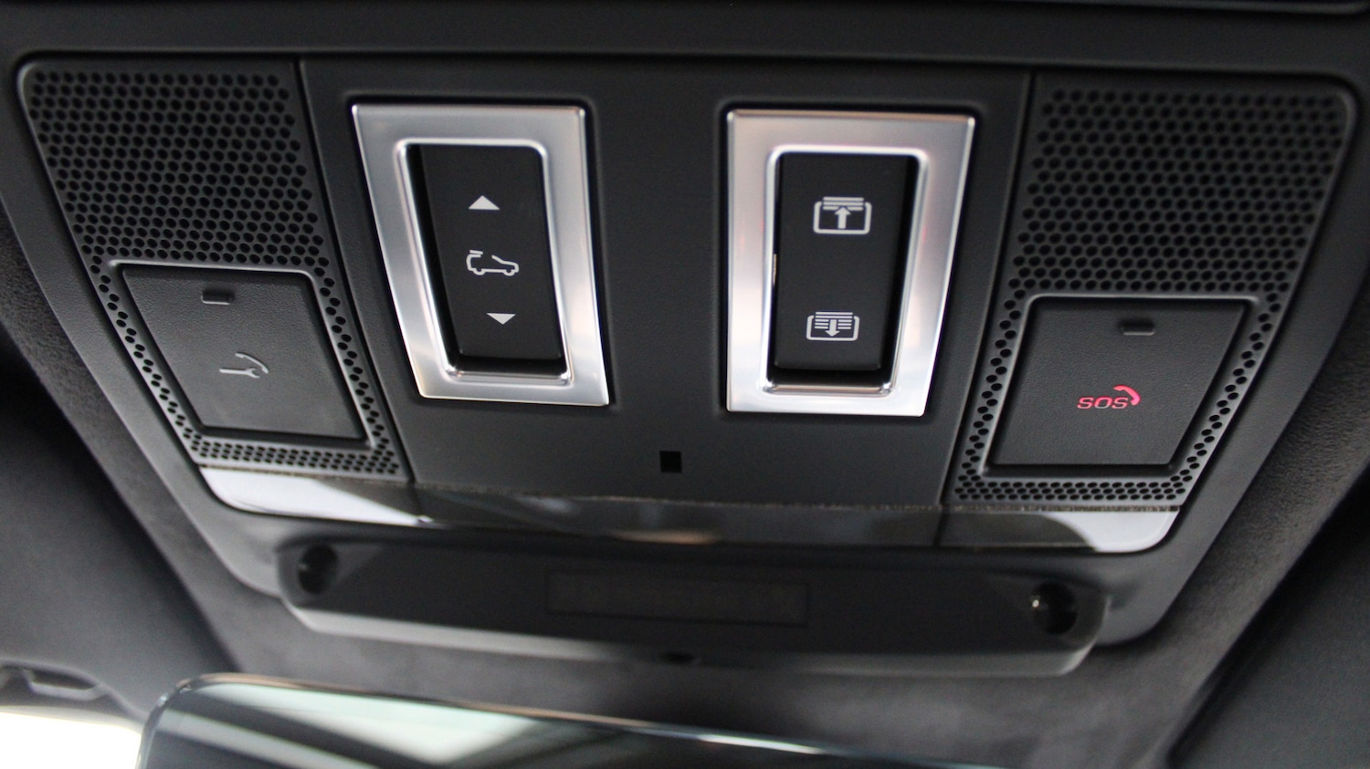 Used Land Rover Defender 2025 for sale - 76372376: Photo 22