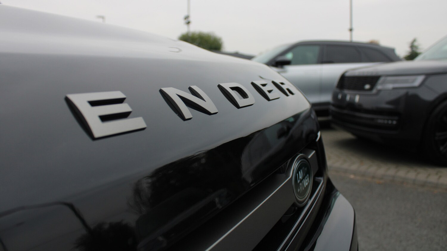 Used Land Rover Defender 2025 for sale - 76372376: Photo 32
