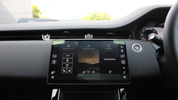 Used Land Rover Range Rover Evoque 2025 for sale - 74612421: Photo 14