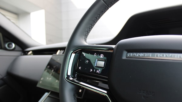 Used Land Rover Range Rover Evoque 2025 for sale - 74612421: Photo 24