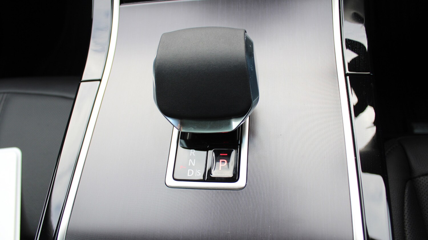 Used Land Rover Range Rover Evoque 2025 for sale - 76563204: Photo 13