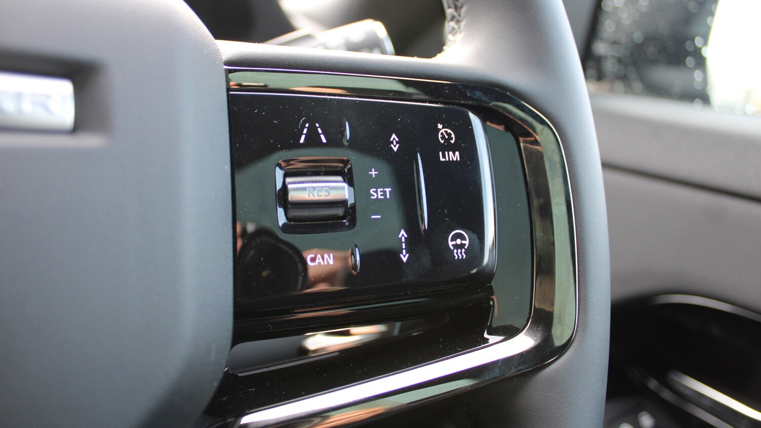 Used Land Rover Range Rover Evoque 2025 for sale - 76563204: Photo 22