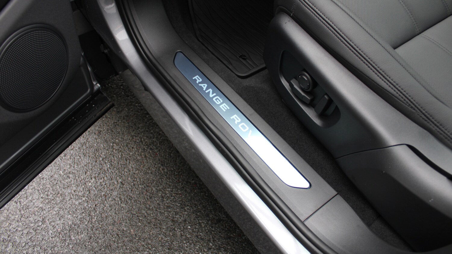 Used Land Rover Range Rover Evoque 2025 for sale - 76563204: Photo 33