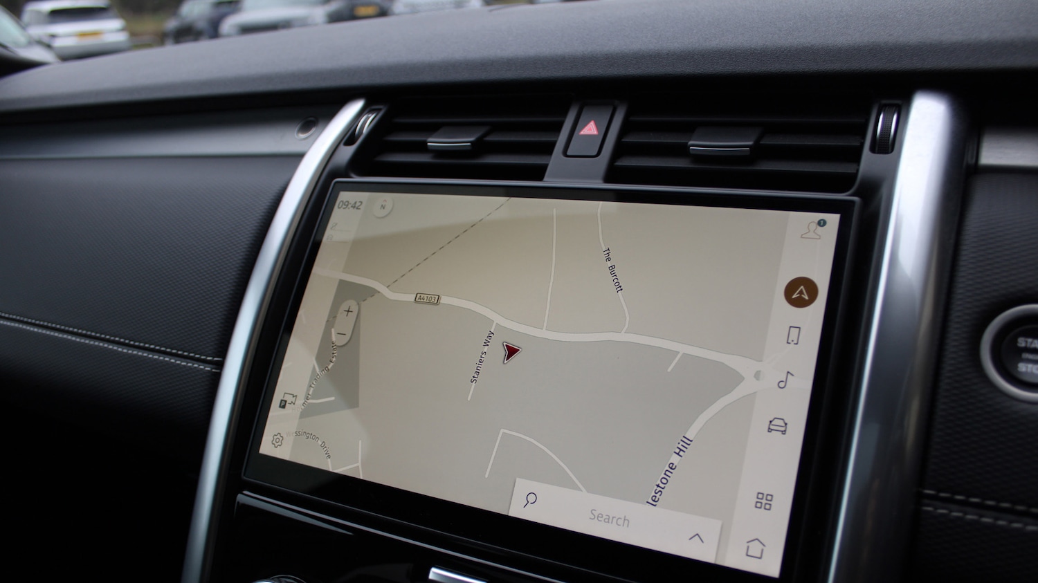 Used Land Rover Discovery 2024 for sale - 76635392: Photo 11