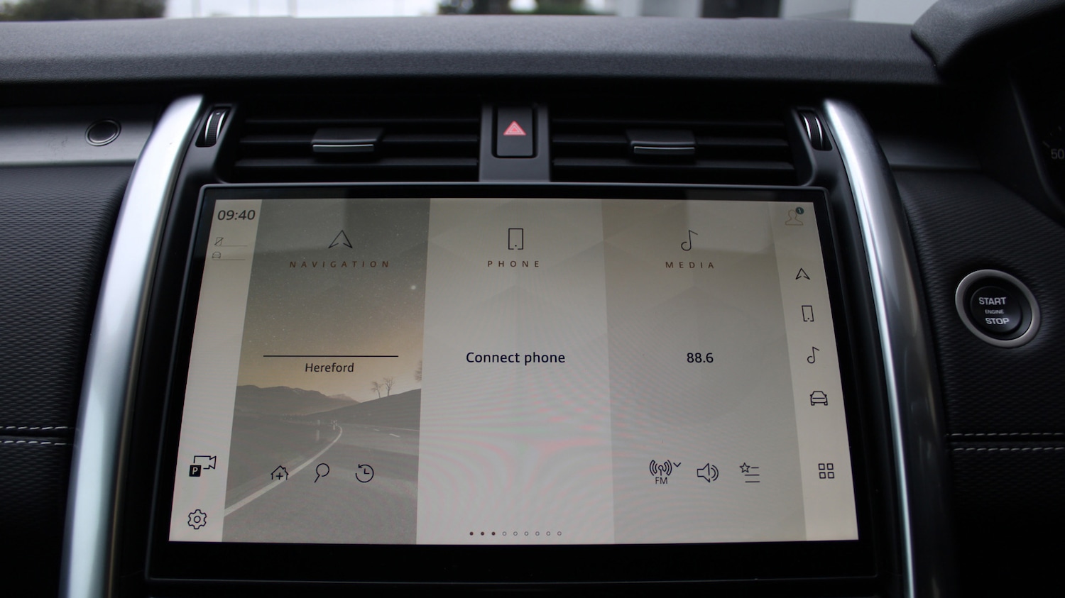 Used Land Rover Discovery 2024 for sale - 76635392: Photo 14