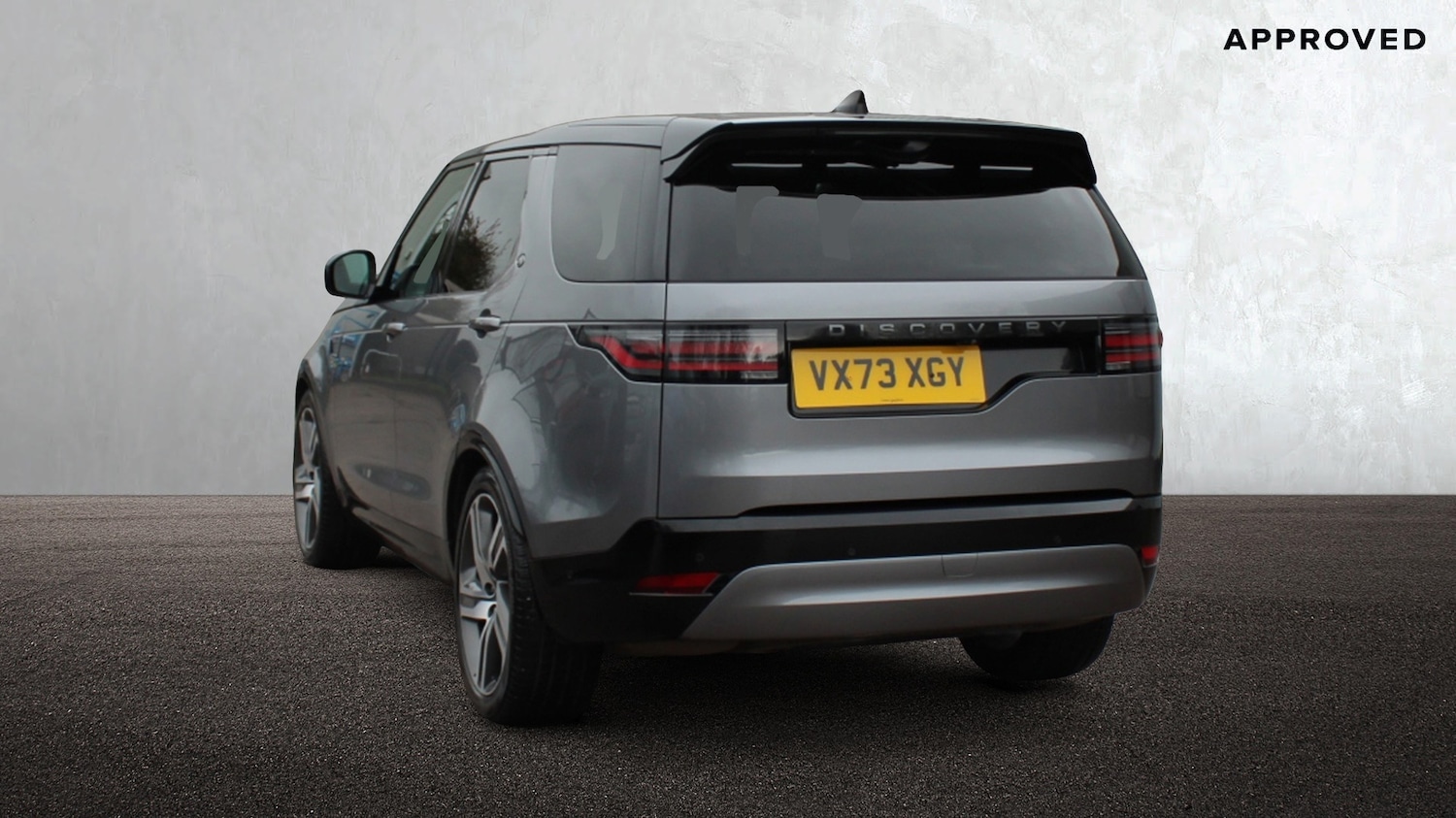 Used Land Rover Discovery 2024 for sale - 76635392: Photo 2