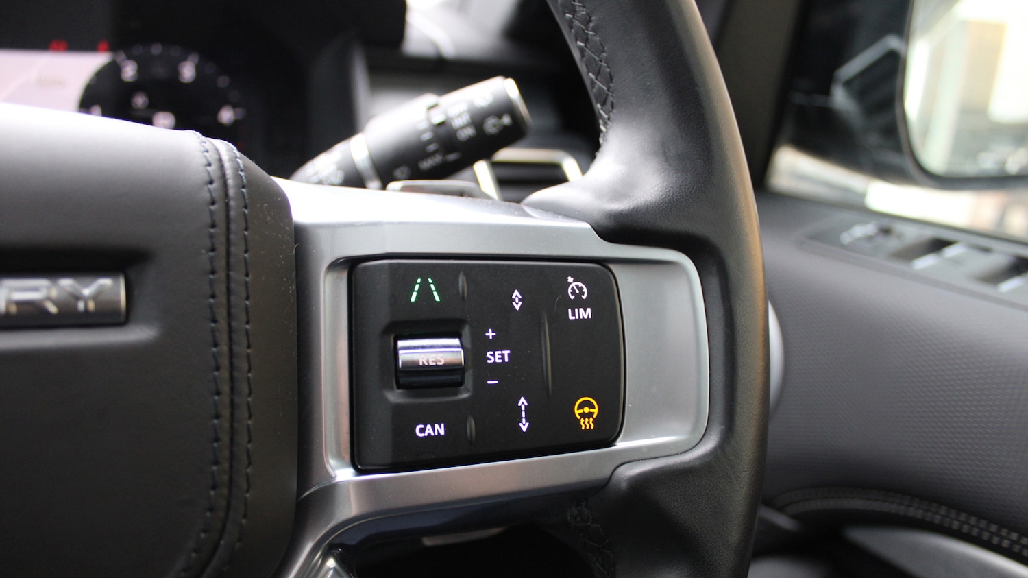 Used Land Rover Discovery 2024 for sale - 76635392: Photo 23