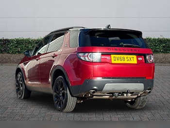 Used Land Rover Discovery Sport 2018 for sale - 77321320: Photo
