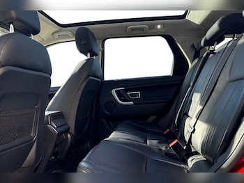 Used Land Rover Discovery Sport 2018 for sale - 77321320: Photo