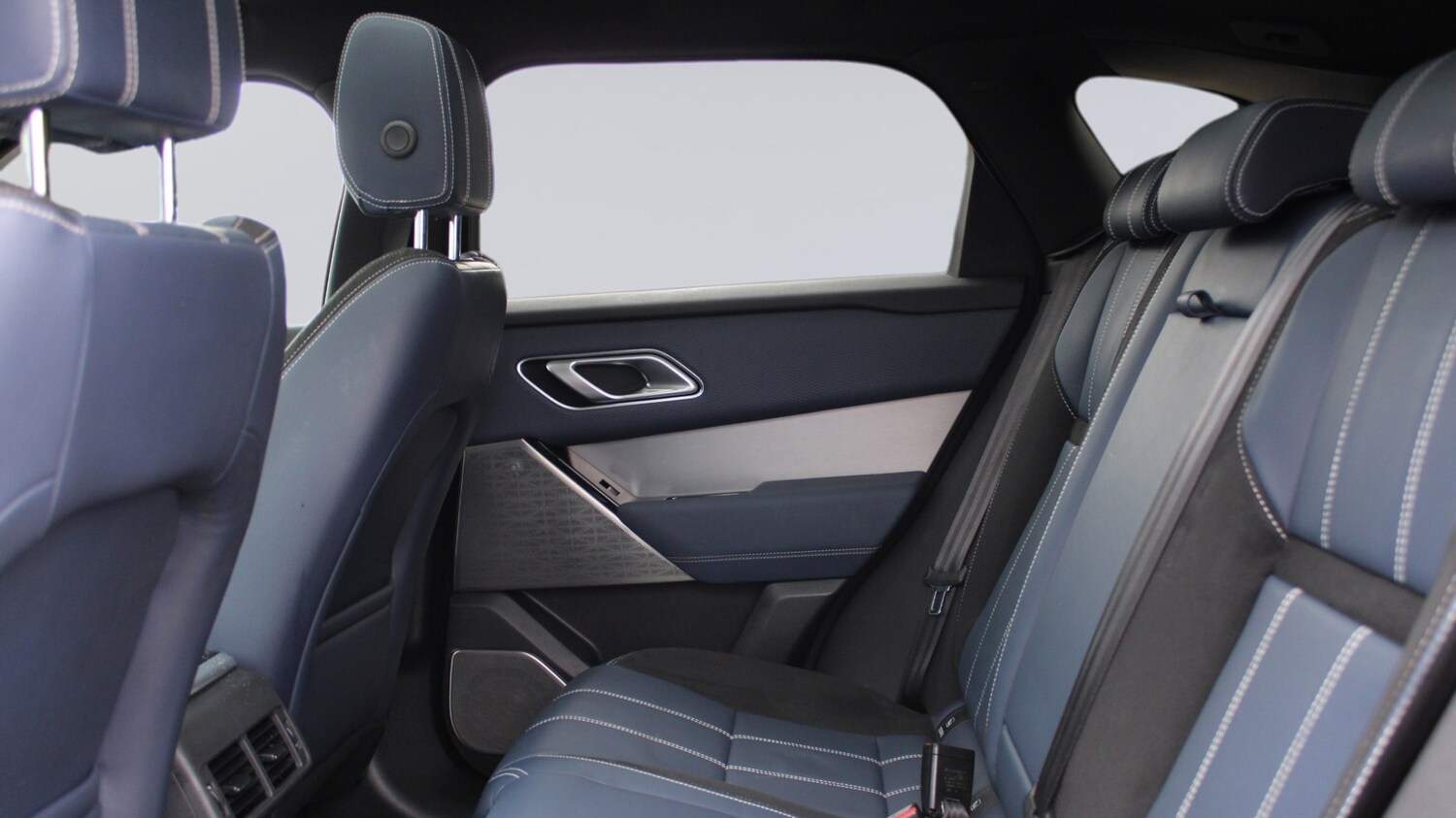 Used Land Rover Range Rover Velar 2022 for sale - 76021622: Photo 4