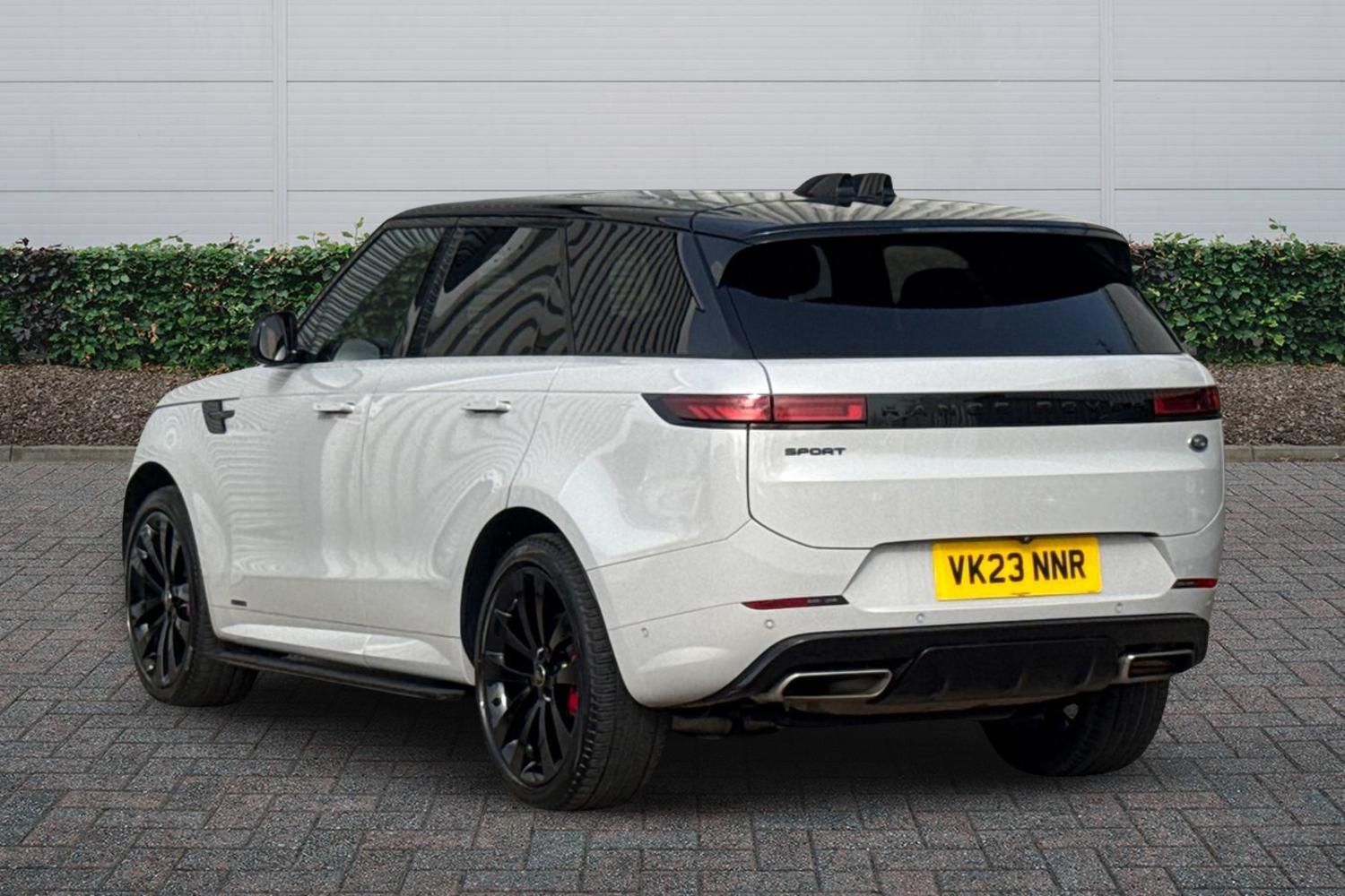 Used Land Rover Range Rover Sport 2023 for sale - 77770719: Photo 2