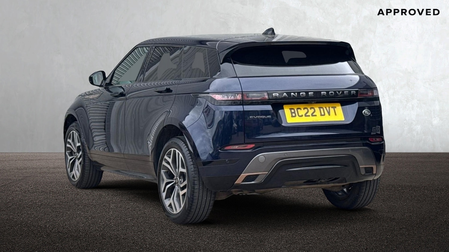 Used Land Rover Range Rover Evoque 2022 for sale - 77725068: Photo 2