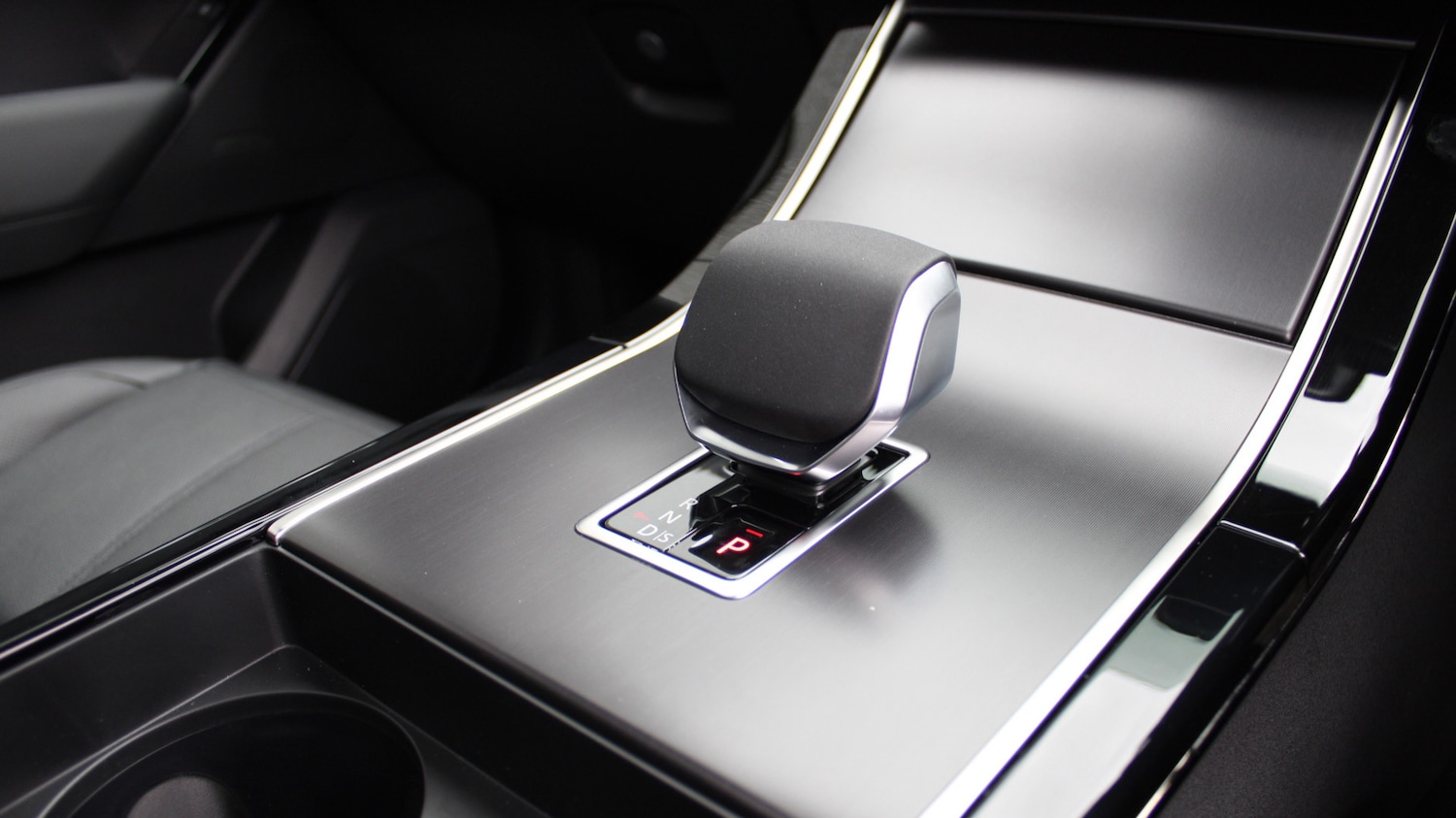 Used Land Rover Range Rover Velar 2025 for sale - 76139685: Photo 13