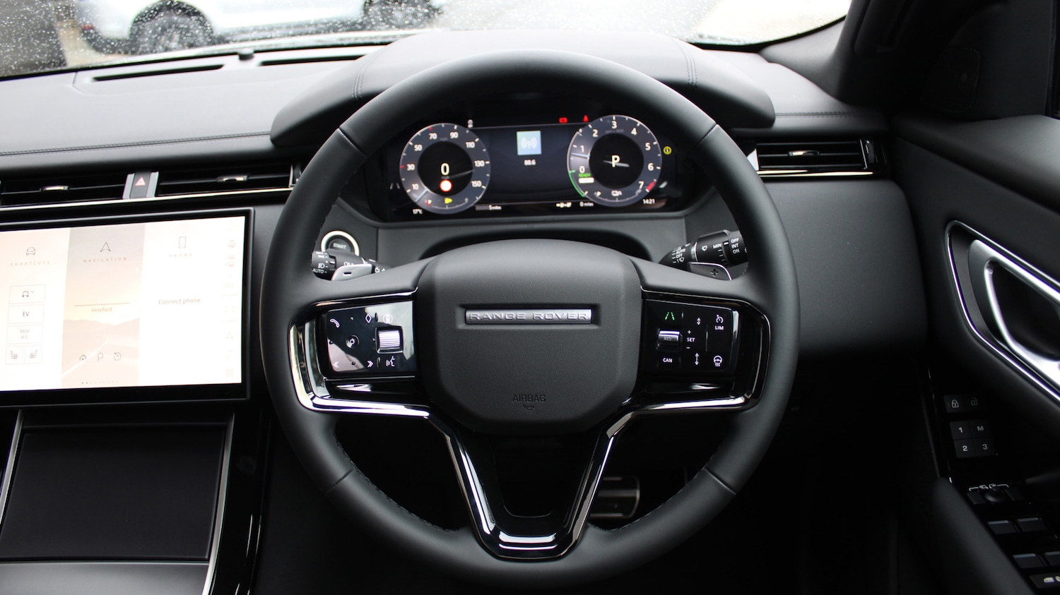 Used Land Rover Range Rover Velar 2025 for sale - 76139685: Photo 15