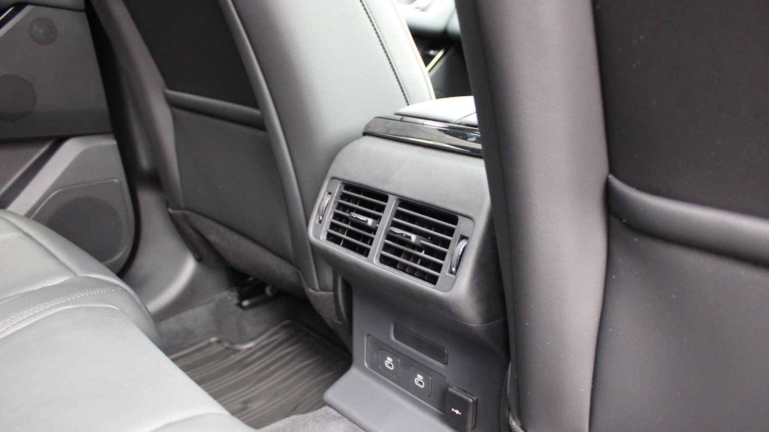 Used Land Rover Range Rover Velar 2025 for sale - 76139685: Photo 17