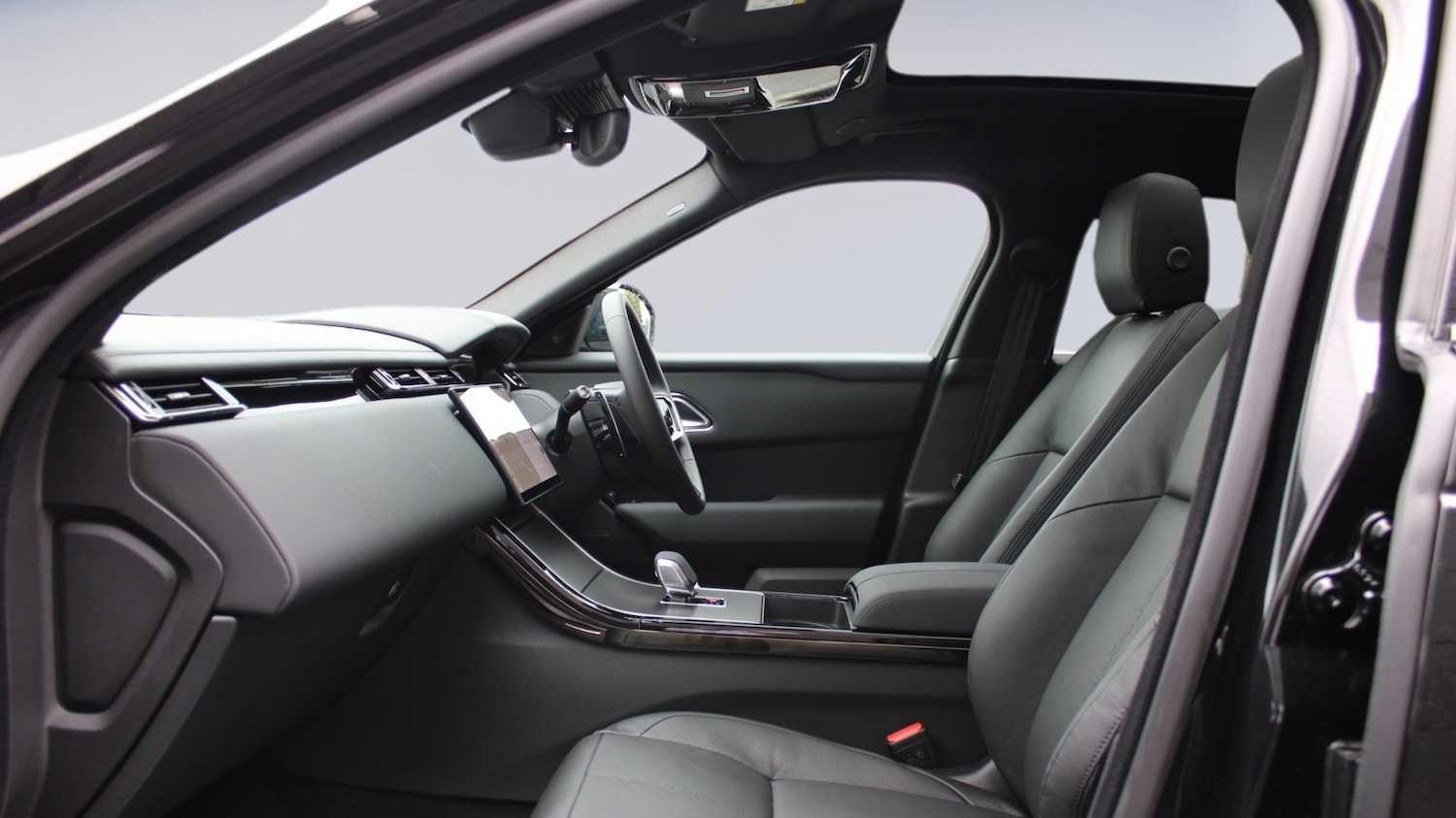 Used Land Rover Range Rover Velar 2025 for sale - 76139685: Photo 3