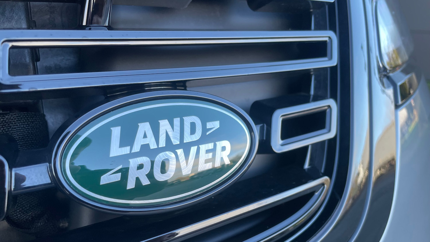 Used Land Rover Range Rover Velar 2025 for sale - 76837675: Photo 27