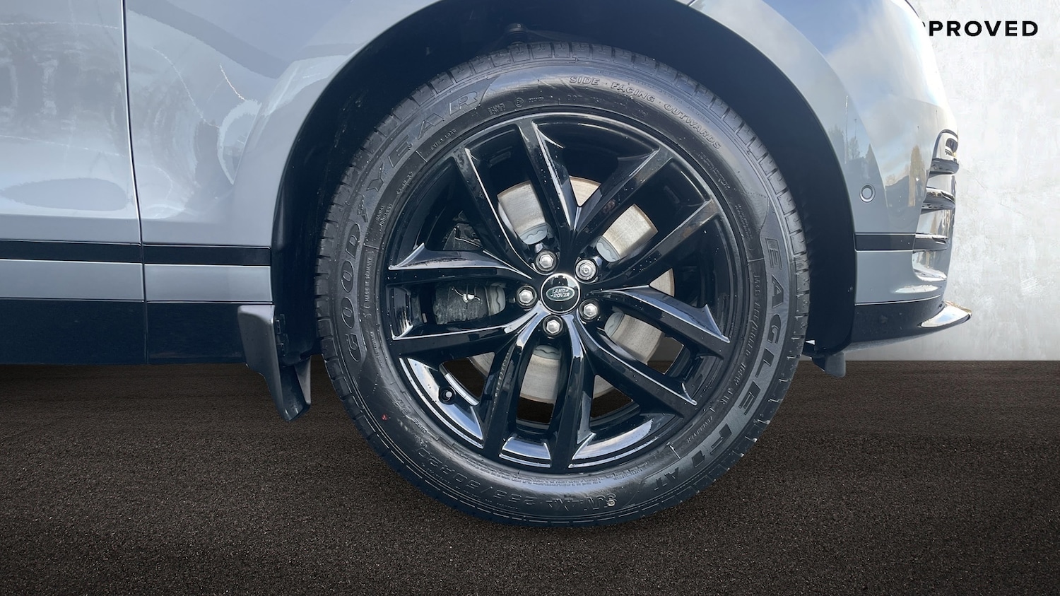 Used Land Rover Range Rover Velar 2025 for sale - 76837675: Photo 8