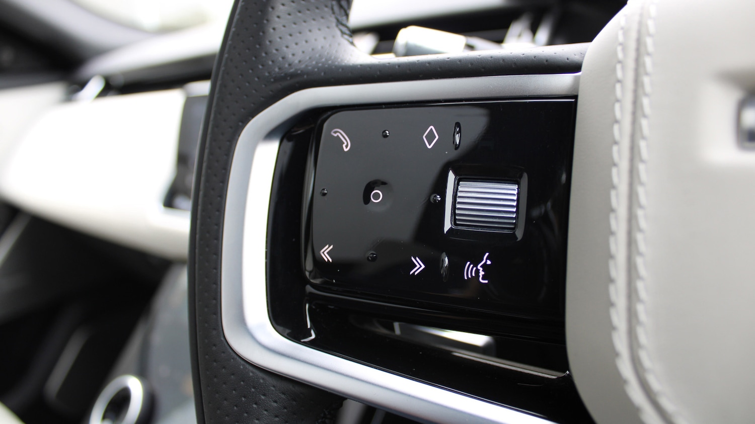 Used Land Rover Range Rover Velar 2021 for sale - 76061666: Photo 22