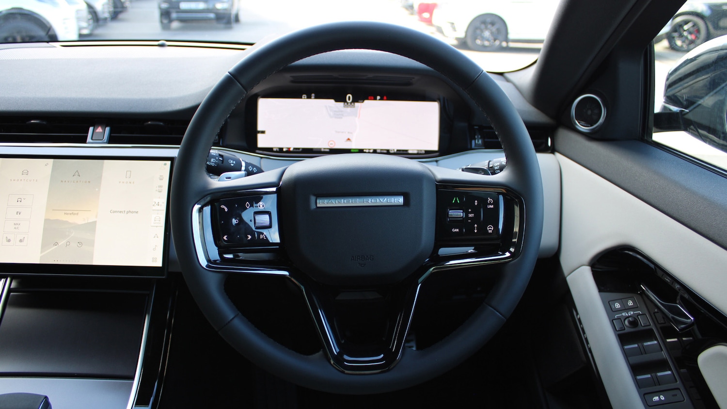 Used Land Rover Range Rover Evoque 2025 for sale - 76139716: Photo 14