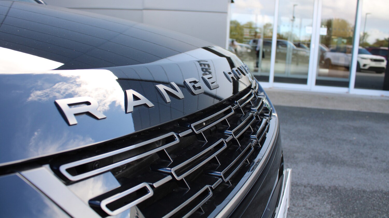 Used Land Rover Range Rover Evoque 2025 for sale - 76139716: Photo 18