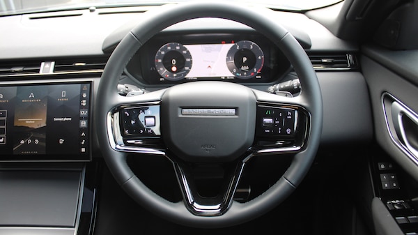 Used Land Rover Range Rover Velar 2025 for sale - 74612415: Photo 15