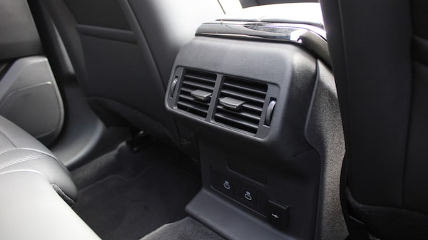 Used Land Rover Range Rover Velar 2025 for sale - 74612415: Photo 18