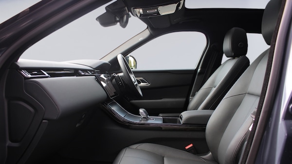 Used Land Rover Range Rover Velar 2025 for sale - 74612415: Photo 3