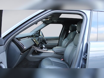 Used Land Rover Range Rover Sport 2023 for sale - 76635357: Photo